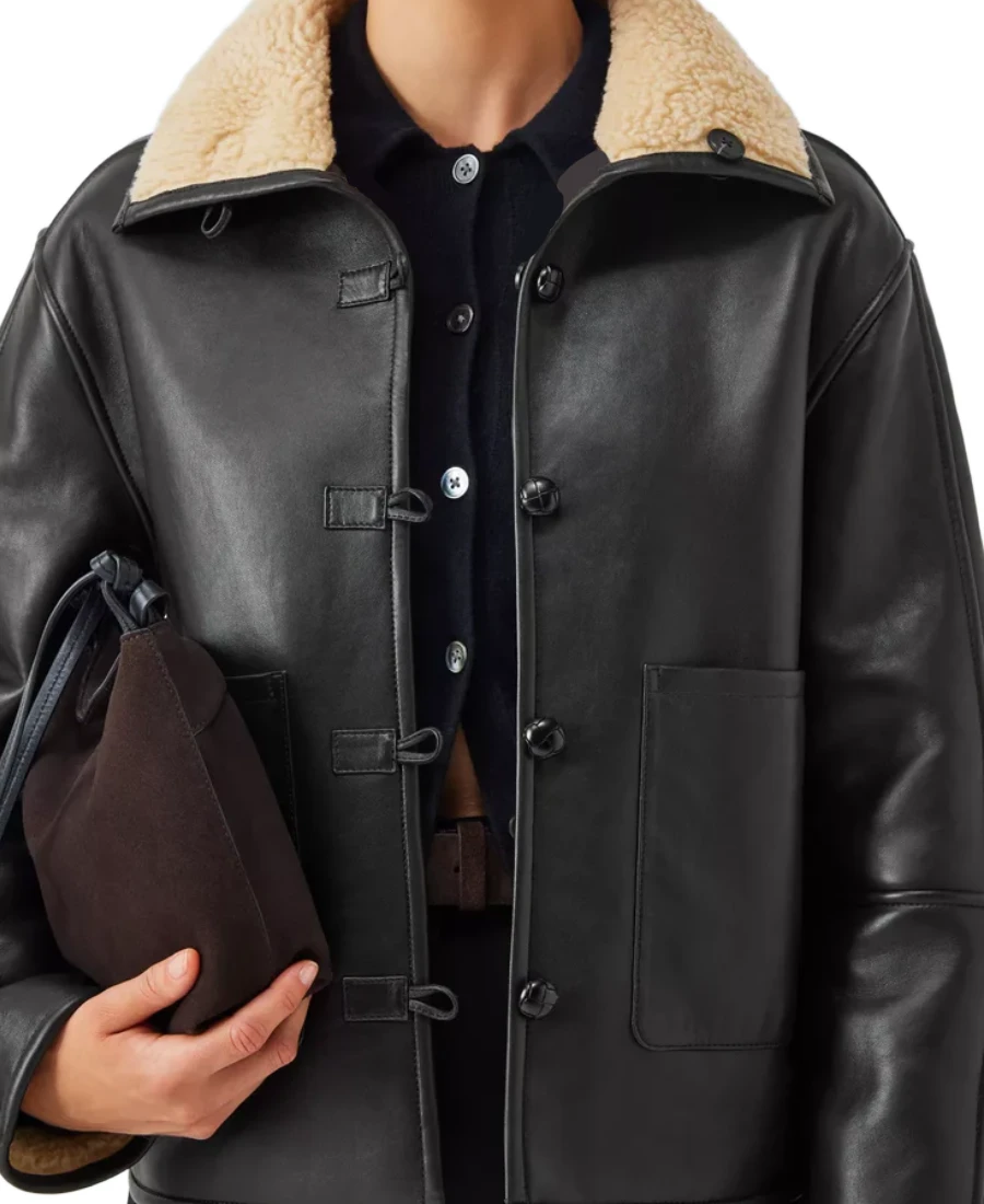 Women'S Black Sherpa Collar Leather Jacket 4 Women'S Black Sherpa Collar Leather Jacket Closeup - Trendy Leather Jackets